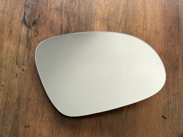 Vw golf jetta passat genuine mirror glass right side heating 05-09 year, Limassol — Germasogeia