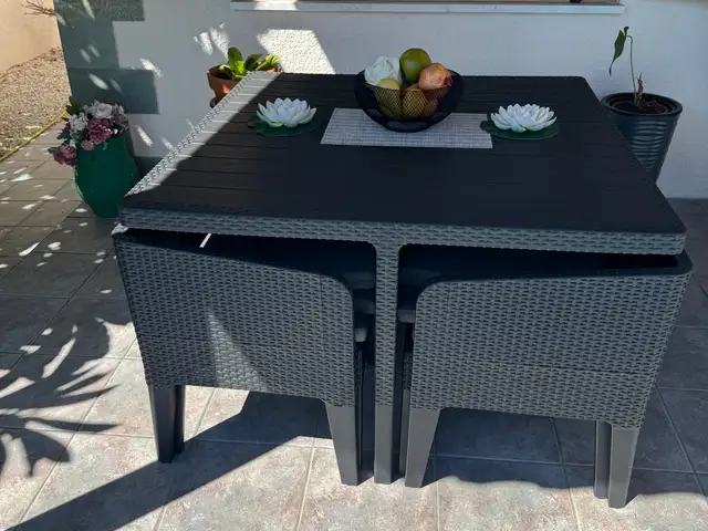 Table with 4 chairs, Paphos — Pegeia