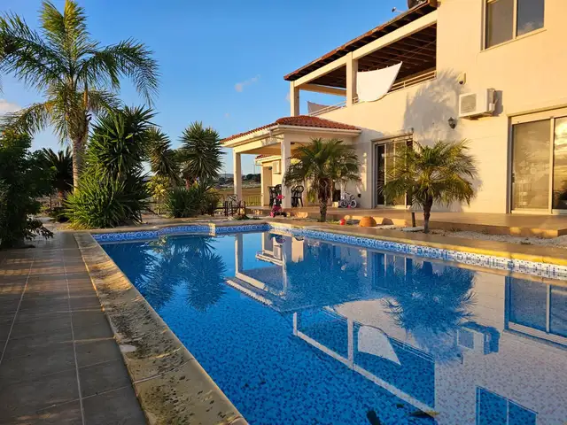 4-bedroom villa to rent, Επαρχία Πάφου — Αναρίτα