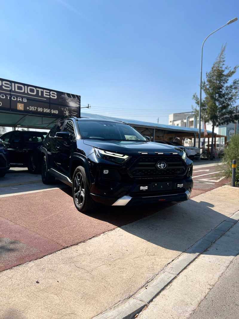 Toyota RAV4 2,5L 2024