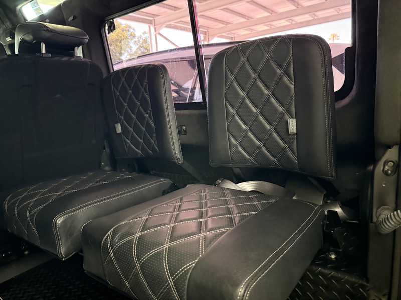 2013 Land Rover Defender 2,2L 2013 Cyprus