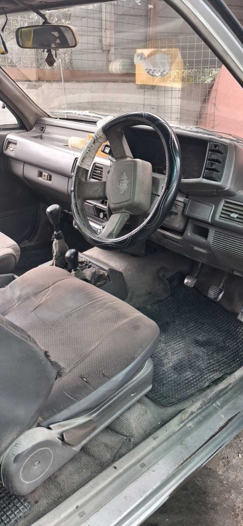 1989 Isuzu Pick-up 2,5L 1989 Cyprus