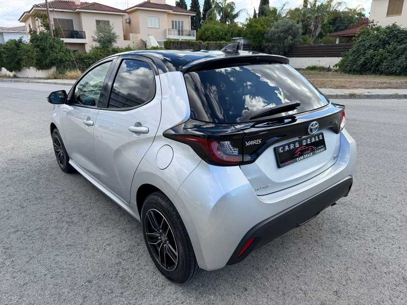 2022 Toyota Yaris 1,5L 2022 Cyprus