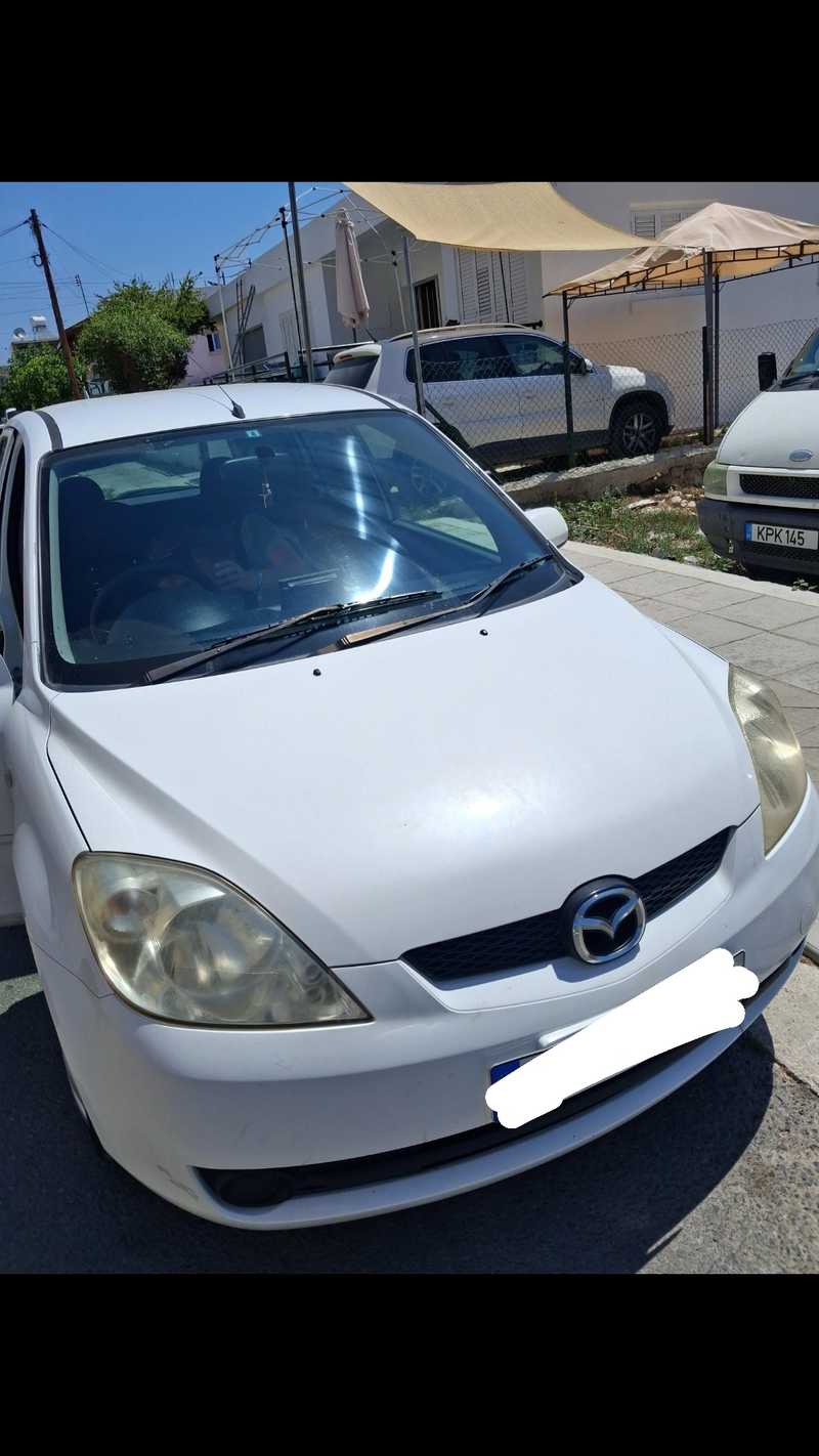 Mazda Demio 1,4L 2007