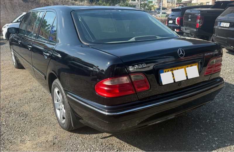 2000 Mercedes-Benz E-Class 2,0L 2000 Cyprus