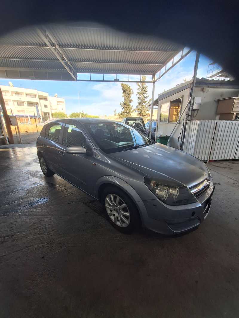 2007 Opel, Vauxhall Astra 1,4L 2007 Cyprus