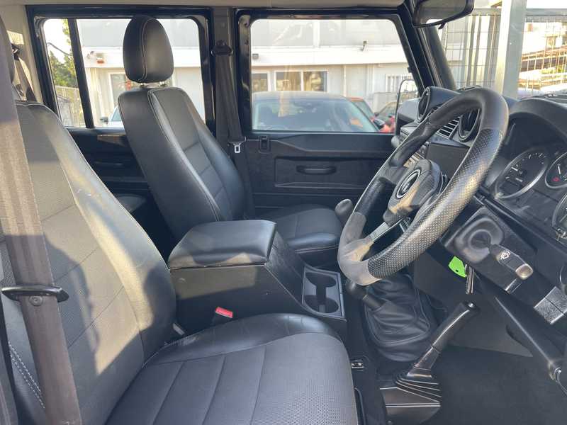 2014 Land Rover Defender 2,2L 2014 Cyprus