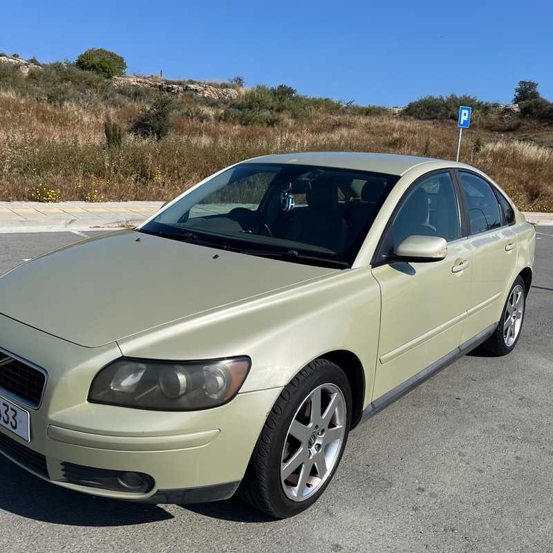 2005 Volvo S40 1,6L 2005 Cyprus
