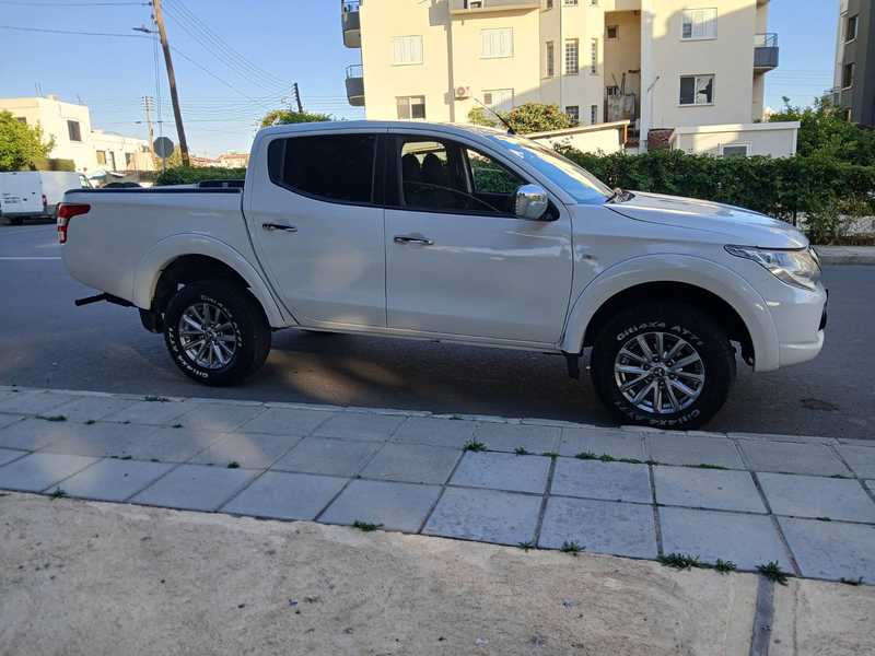 2016 Mitsubishi L200 2,5L 2016 Cyprus