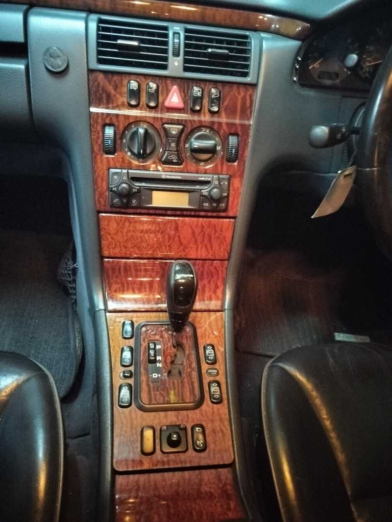 Mercedes-Benz E-Class 2,0L 2001