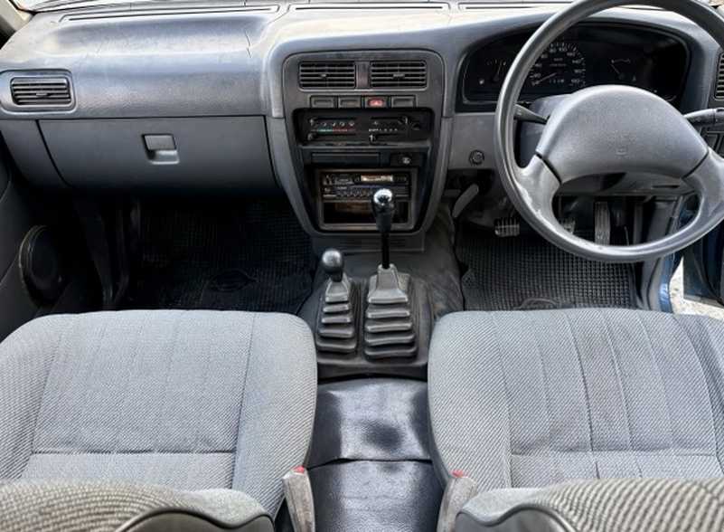 1995 Nissan D21 2,7L 1995 Cyprus