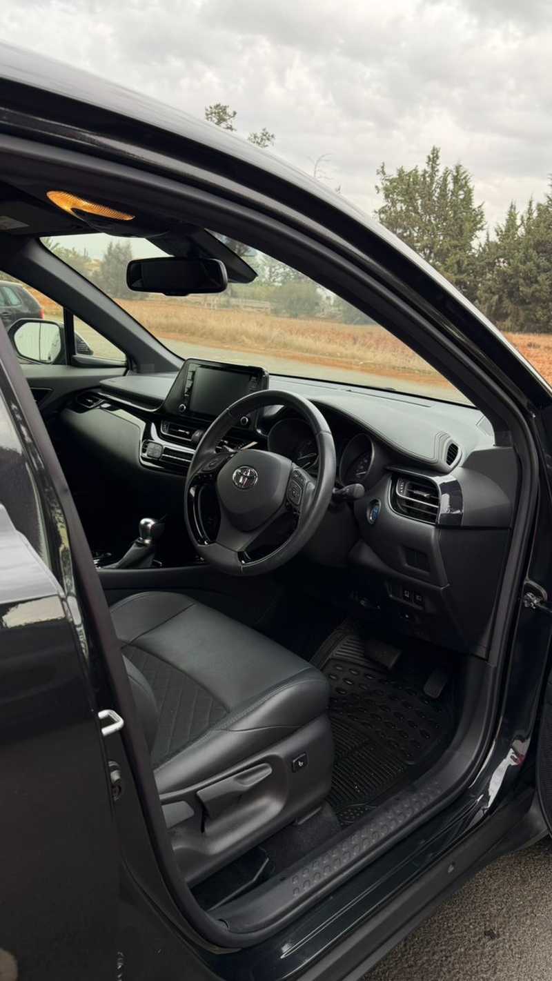 2021 Toyota C-HR 1,8L 2021 Cyprus