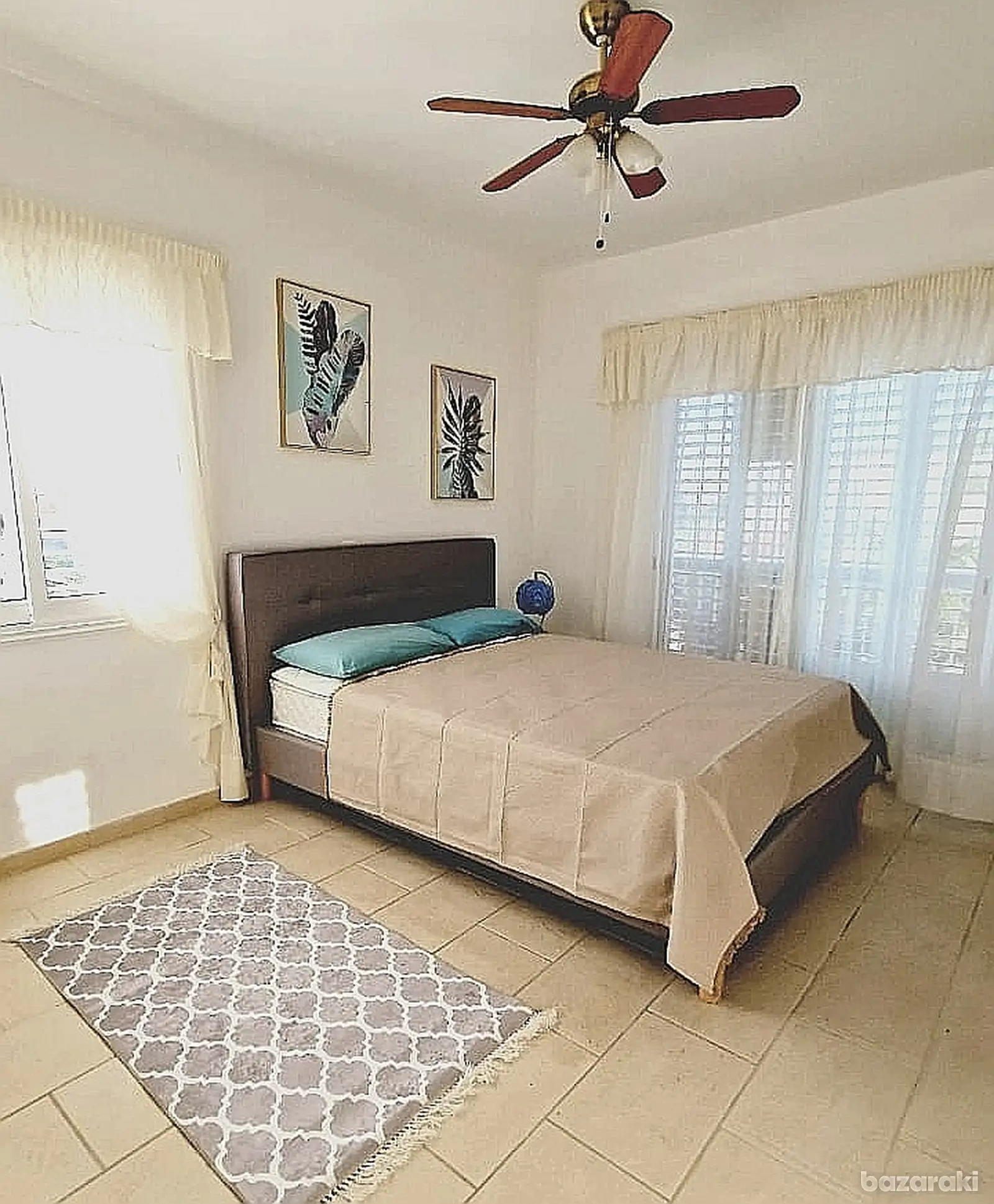 House, 3 bedrooms — 11