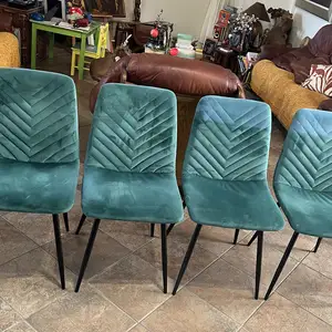 Set of 4 teal velvet dining chairs black legs worth 250, Επαρχία Λεμεσού — Άγιος Αθανάσιος