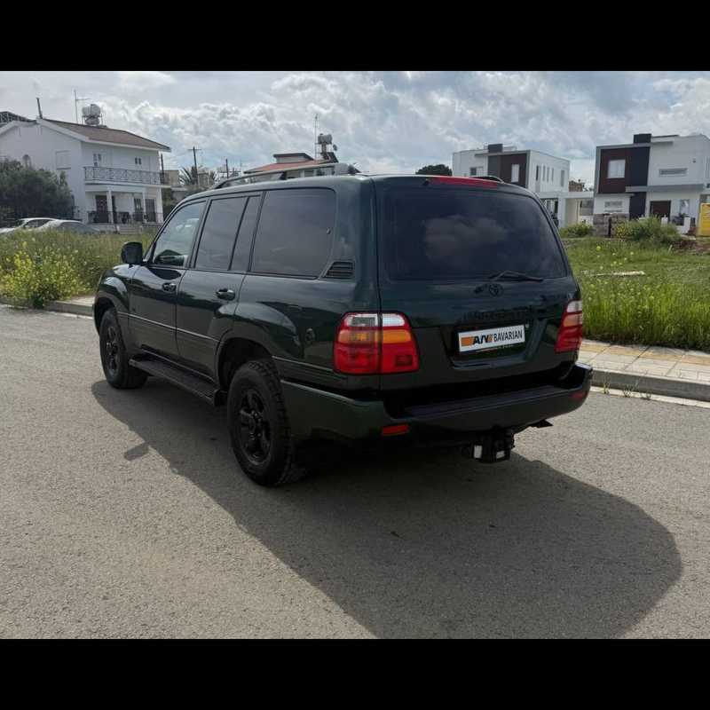 2000 Toyota Land Cruiser VX100 4,8L 2000 Cyprus