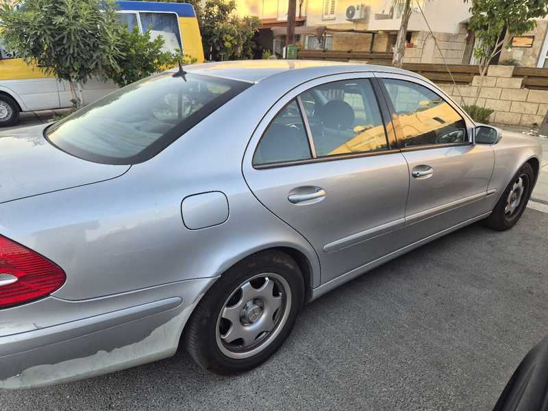 2002 Mercedes-Benz E-Class 2,6L 2002 Cyprus