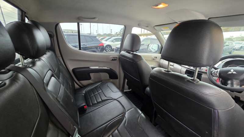 2013 Mitsubishi L200 2,5L 2013 Cyprus