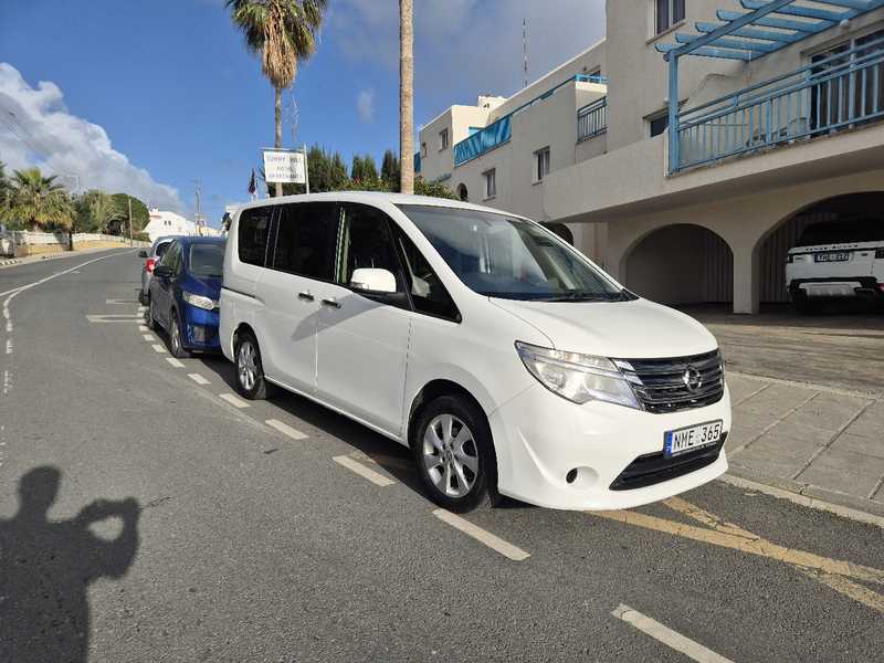 2016 Nissan Serena 2,0L 2016 Cyprus