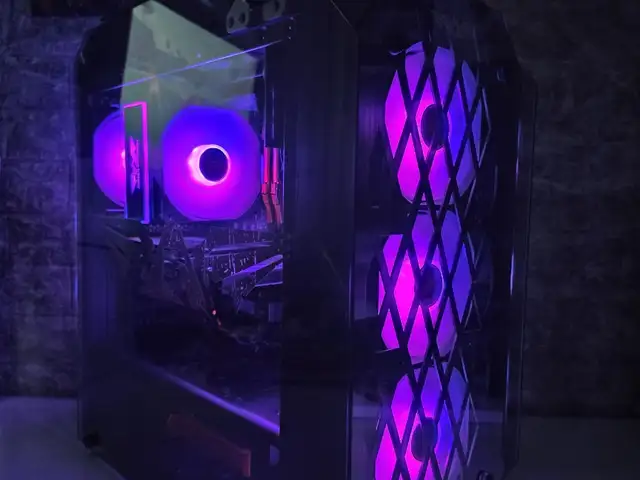 Custom Gaming PC Glasshouse, Επαρχία Λεμεσού — Λεμεσός - Ομόνοια