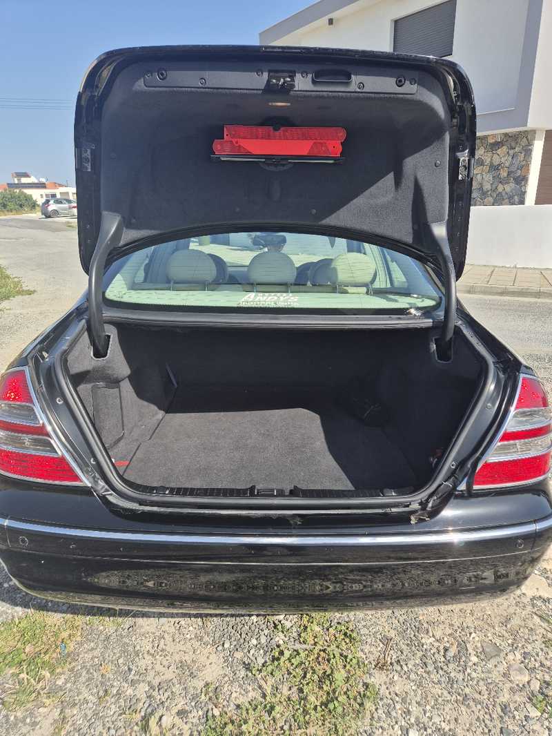 2003 Mercedes-Benz E-Class 2,0L 2003 Cyprus
