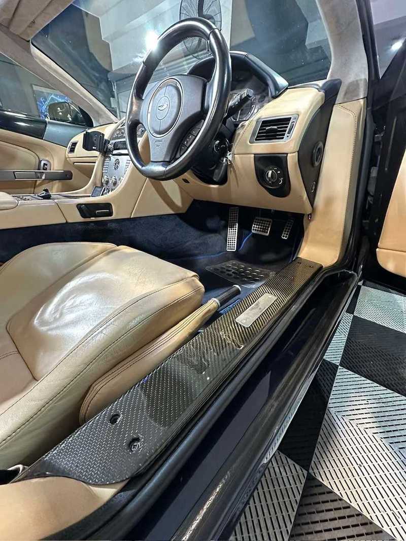 2005 Aston Martin DB9 5,9L 2005 Cyprus