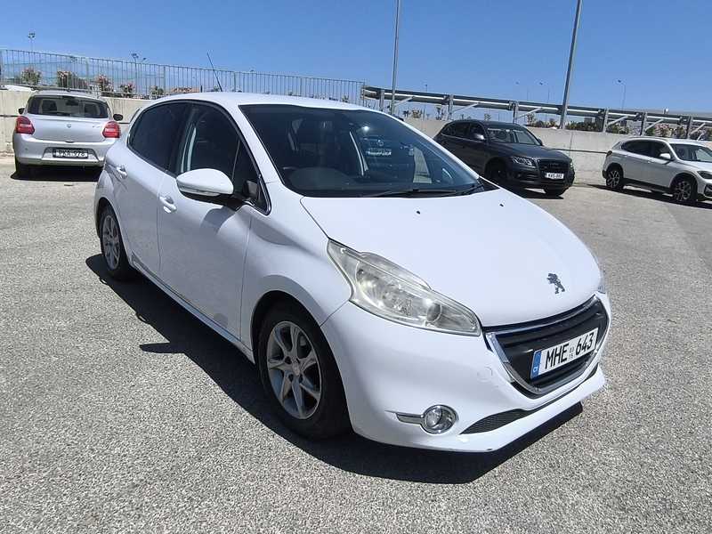 2015 Peugeot 208 1,4L 2015 Cyprus