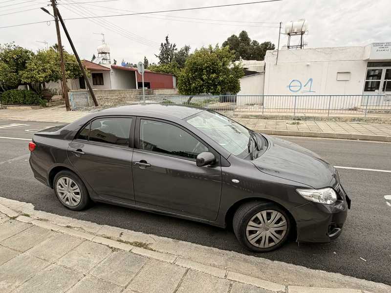 Toyota Corolla 5,0L 2010