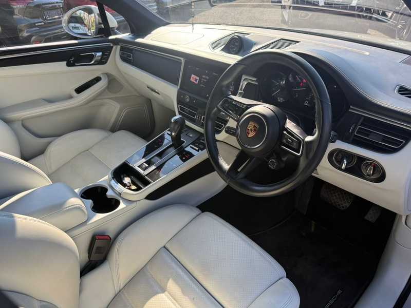 2023 Porsche Macan 2,0L 2023 Cyprus