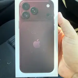 Apple iphone 18 pro max 512gb burgundy brand new with 2 years warranty, Επαρχία Λευκωσίας — Λευκωσία - Άγιος Αντώνιος