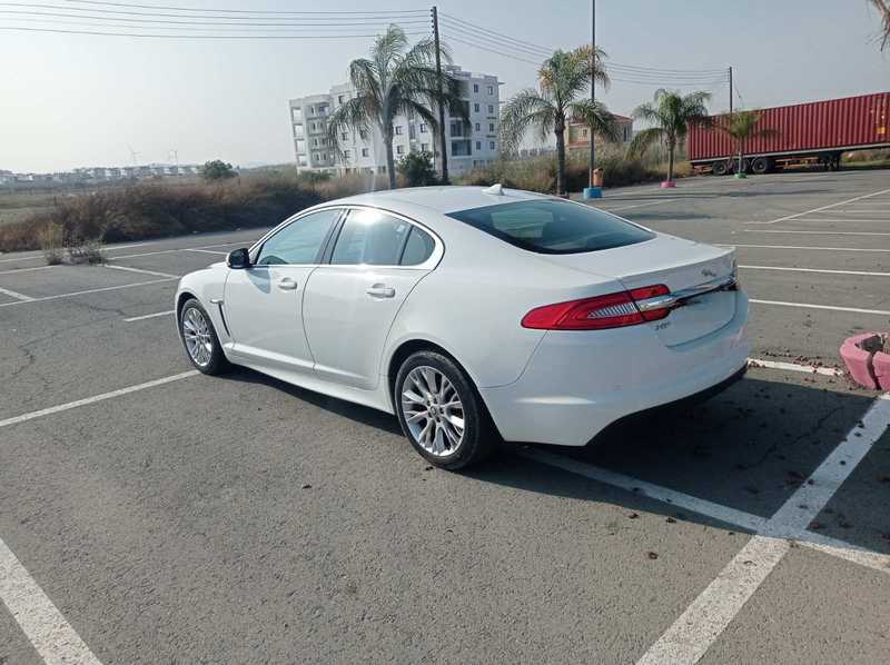 2013 Jaguar XF 2,2L 2013 Cyprus
