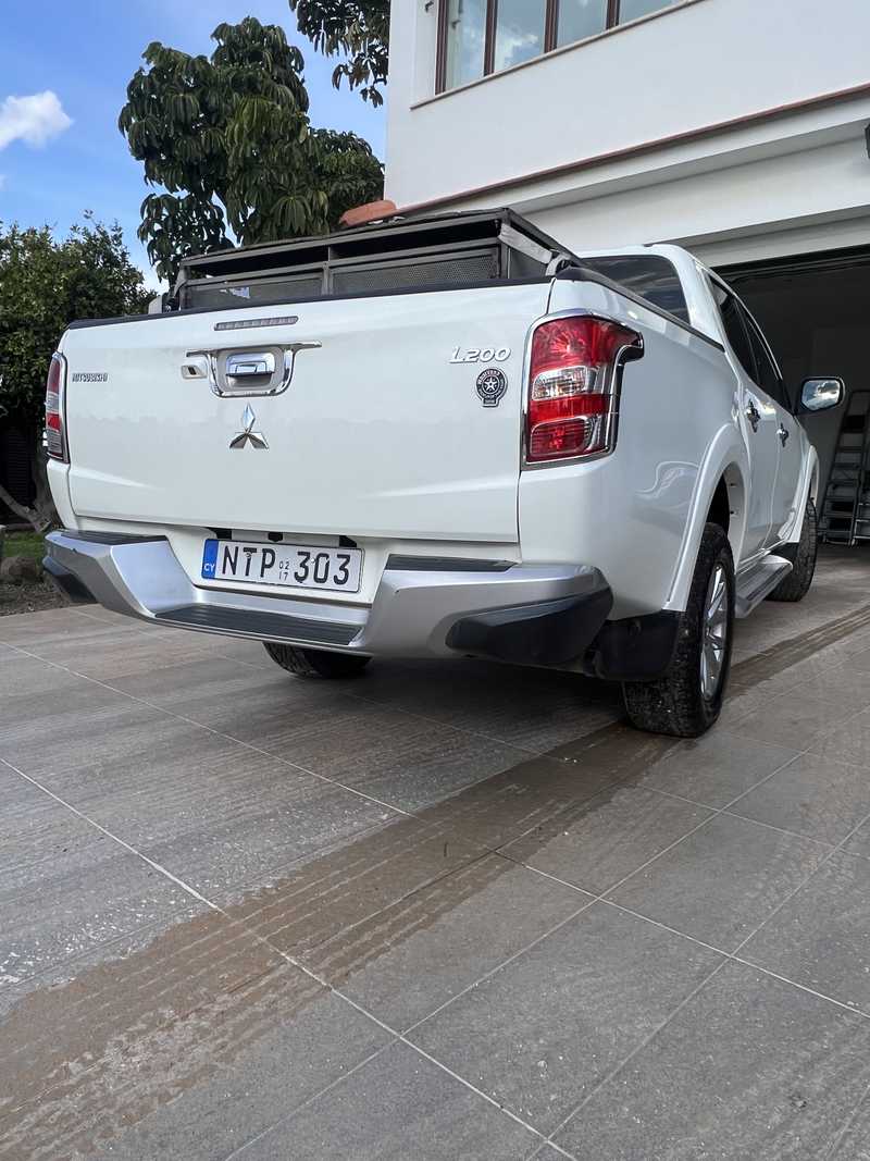 2017 Mitsubishi L200 2,4L 2017 Cyprus