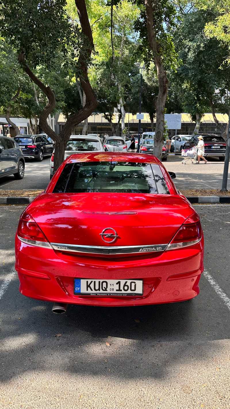 2008 Opel, Vauxhall Astra 1,6L 2008 Cyprus