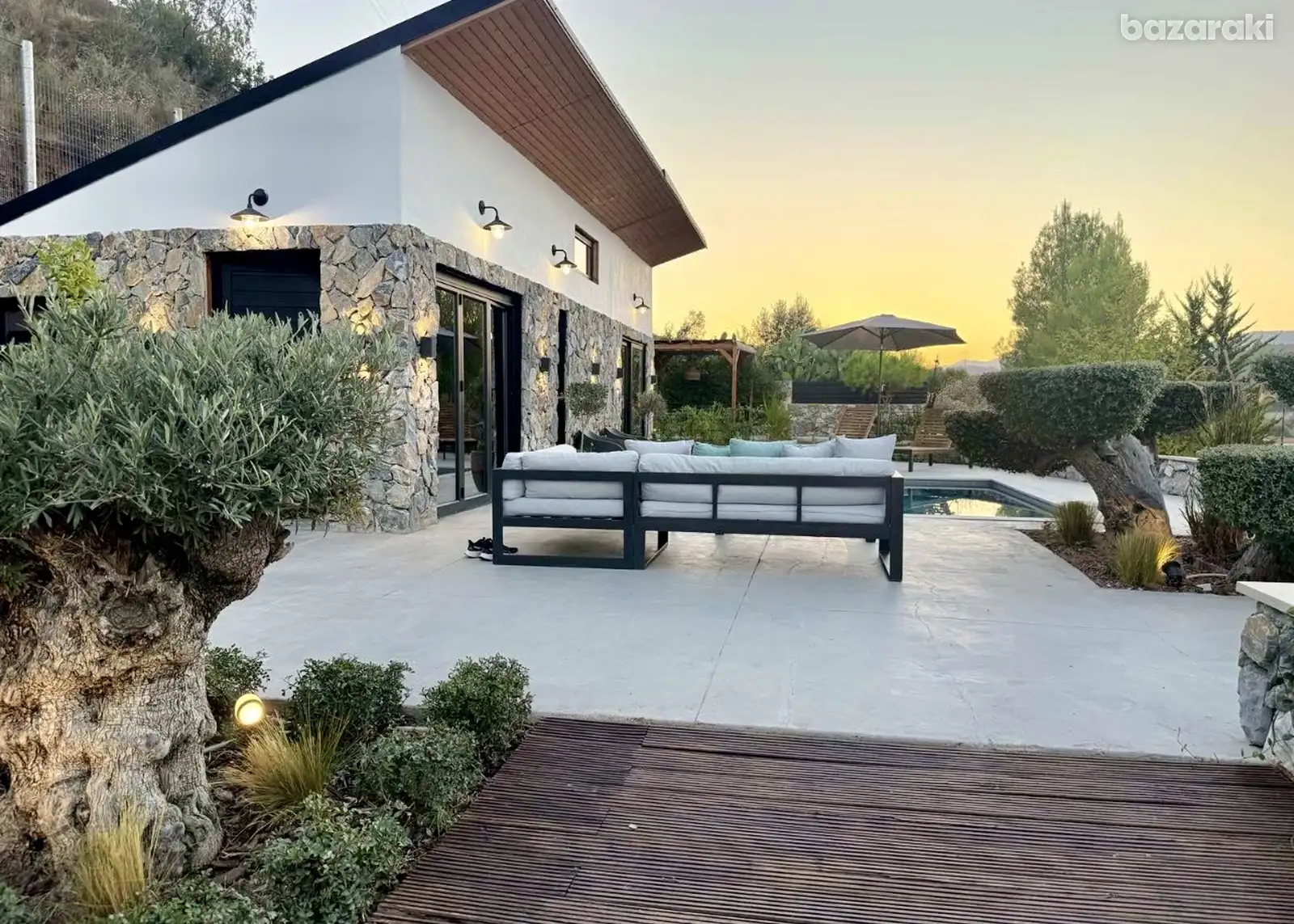 House, 1 bedroom — 5