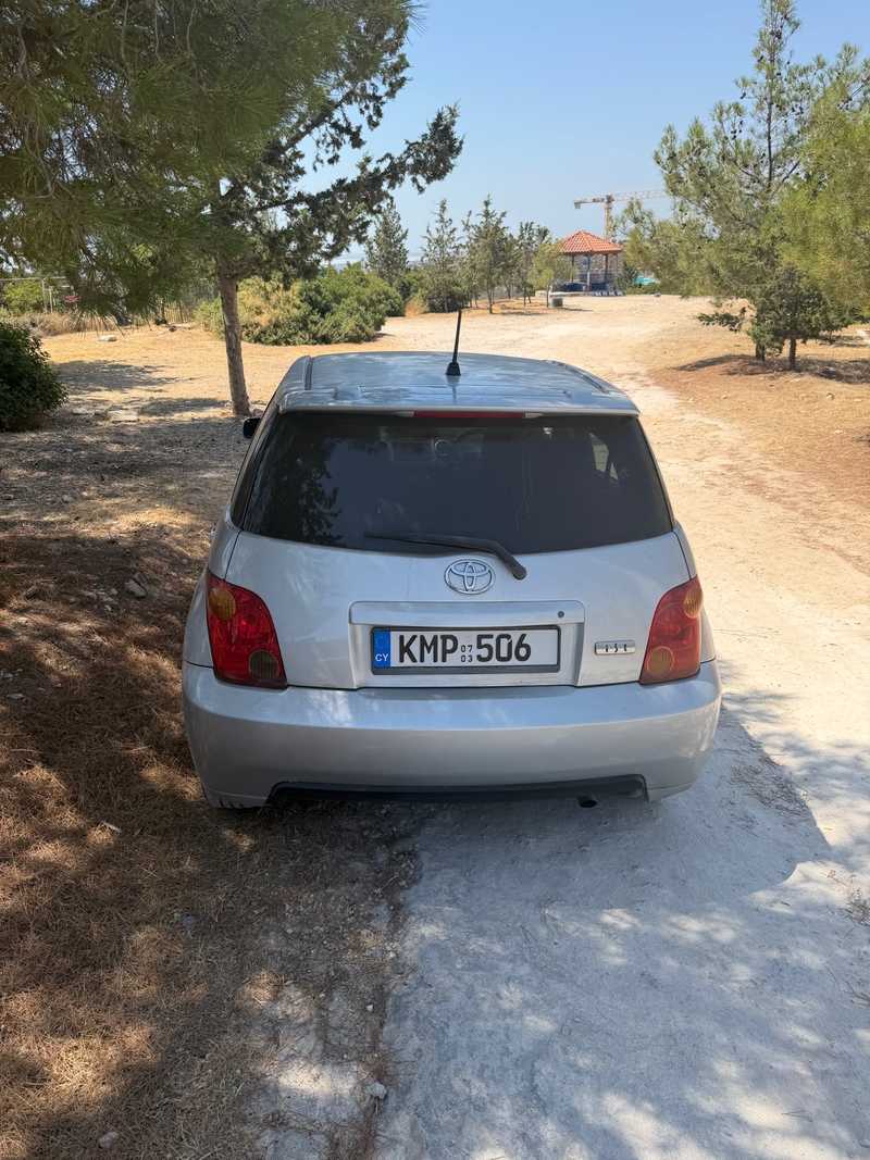 2003 Toyota Ist 5,1L 2003 Cyprus