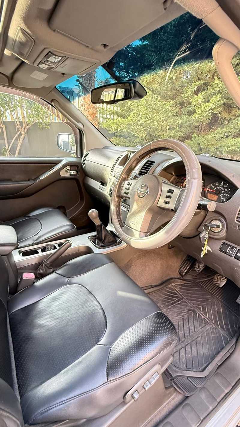 2006 Nissan Navara 2,5L 2006 Cyprus