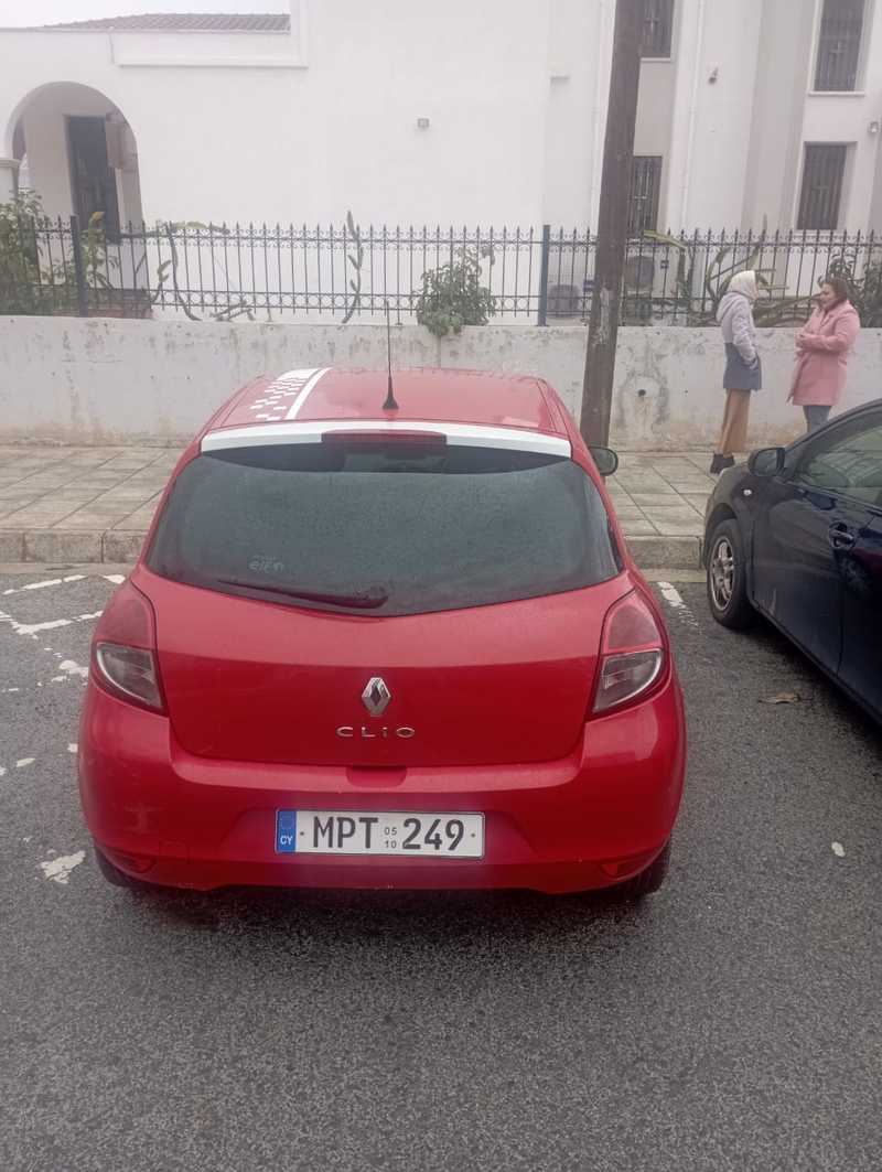 2010 Renault Clio 1,2L 2010 Cyprus