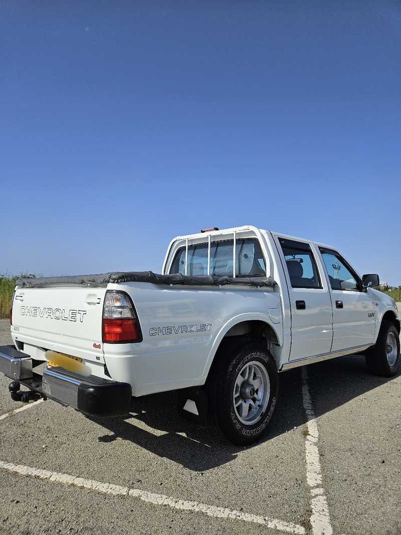 2002 Isuzu Pick-up 2,5L 2002 Cyprus