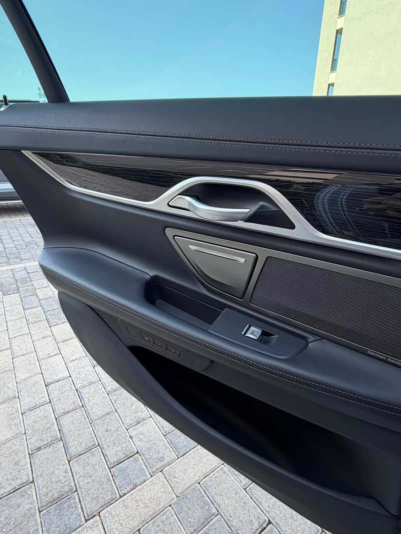 2022 BMW 7-Series 3,0L 2022 Cyprus