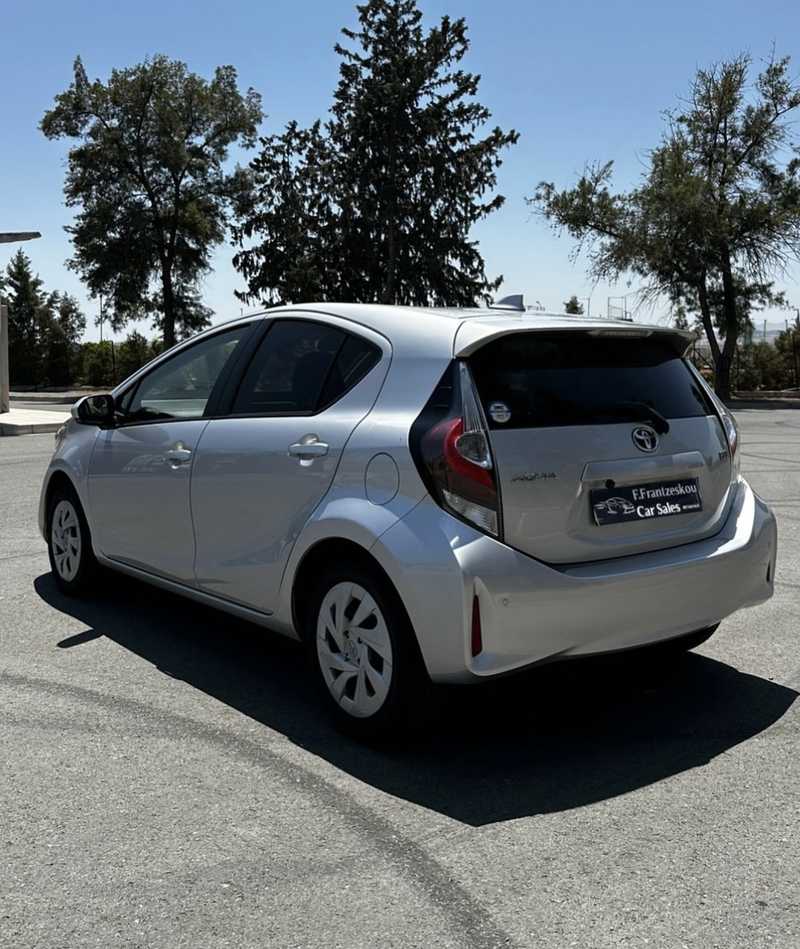 2021 Toyota Aqua 1,5L 2021 Cyprus