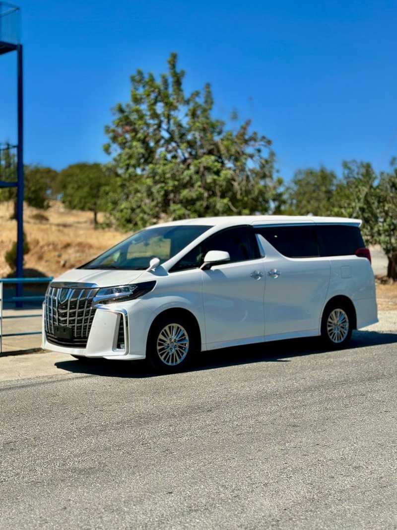 Toyota Alphard 2,5L 2021