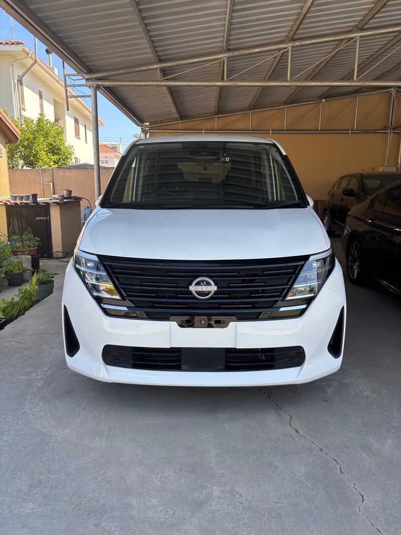 Nissan Serena 2,0L 2023