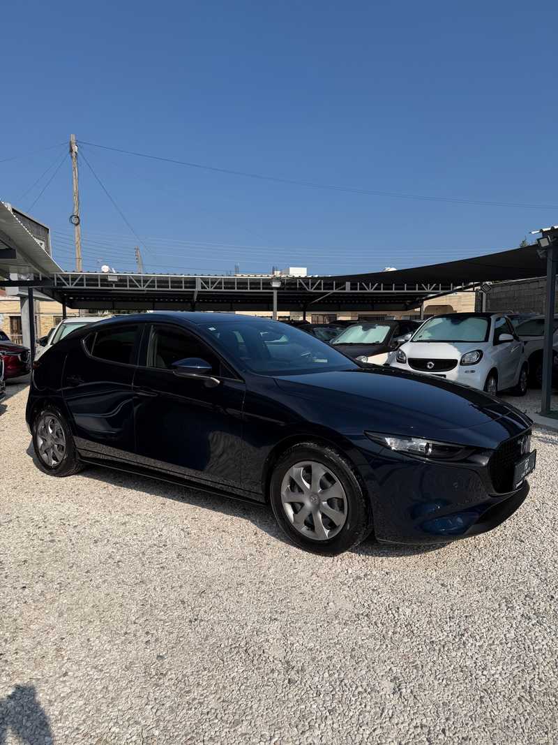 Mazda 3 1,5L 2023