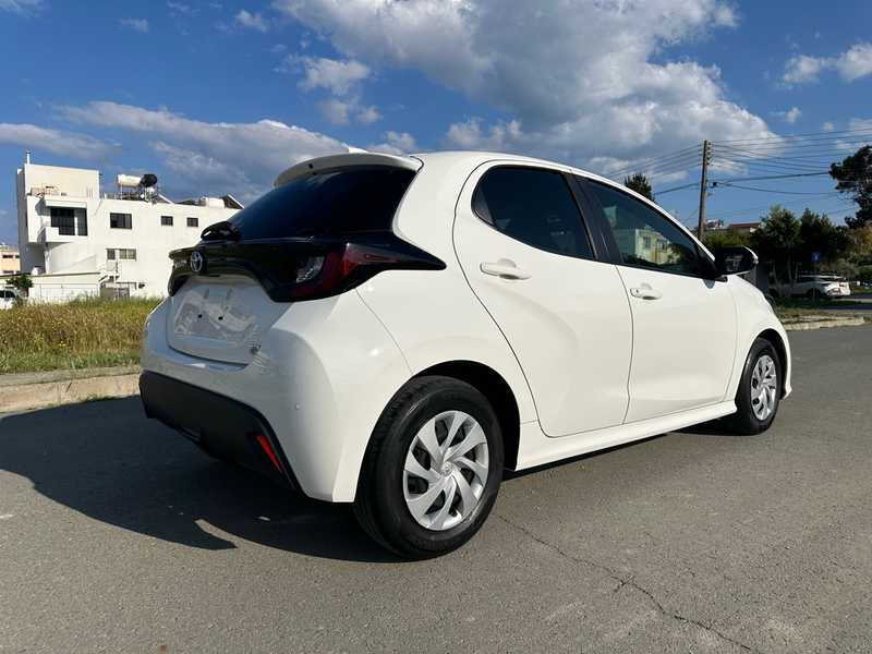 2022 Toyota Yaris 1,5L 2022 Cyprus