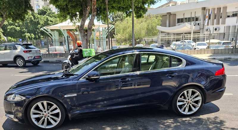 2014 Jaguar XF 2,2L 2014 Cyprus