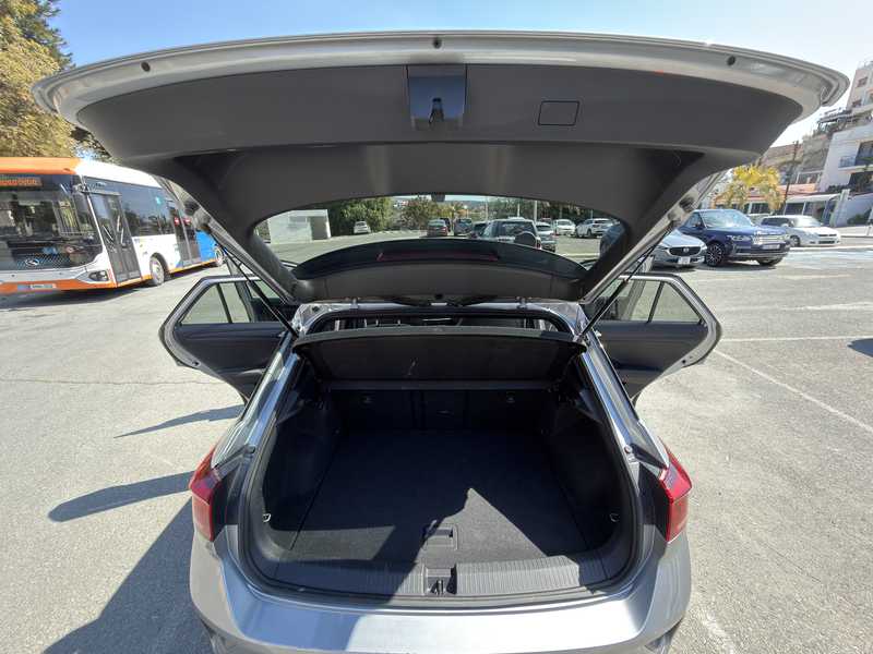 2023 Volkswagen T-Roc 1,5L 2023 Cyprus