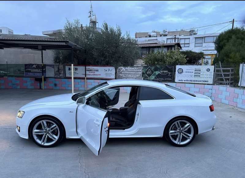 2009 Audi A5 2,0L 2009 Cyprus