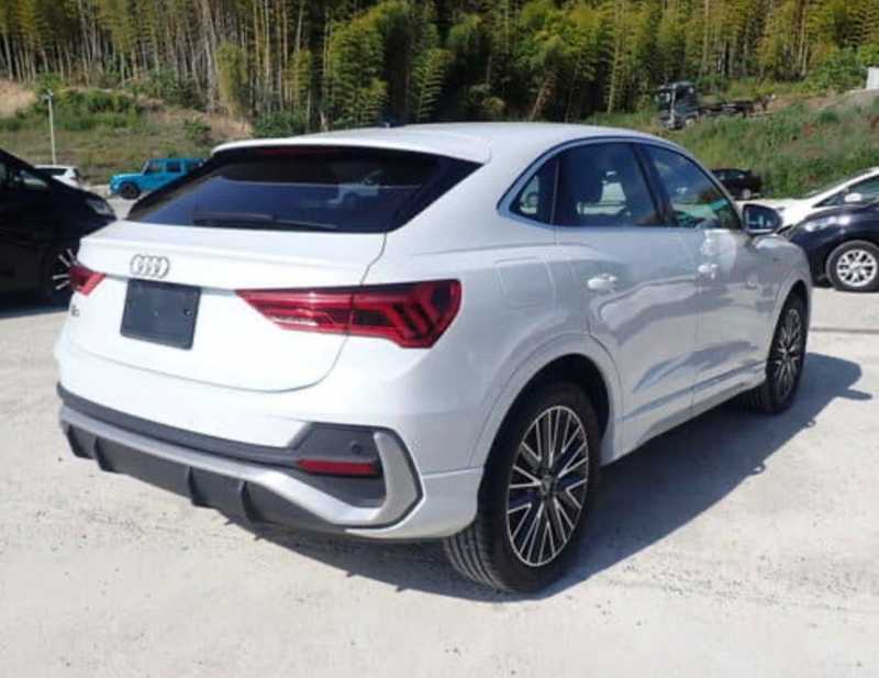 2022 Audi Q3 2,0L 2022 Cyprus