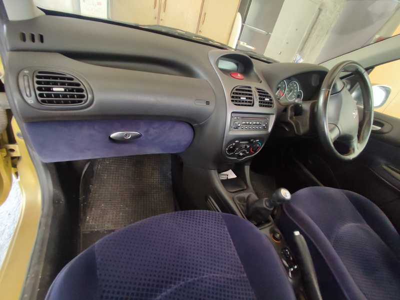 2004 Peugeot 206 2004 Cyprus