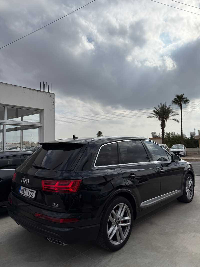 2017 Audi Q7 3,0L 2017 Cyprus