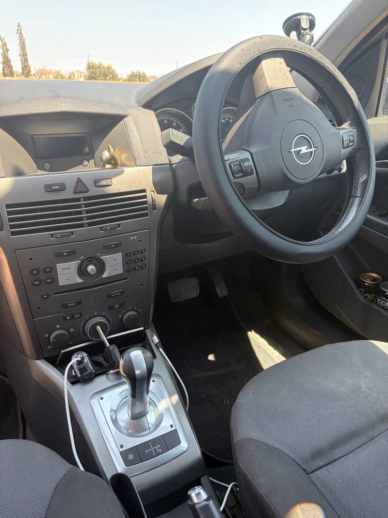 2006 Opel, Vauxhall Astra 1,4L 2006 Cyprus